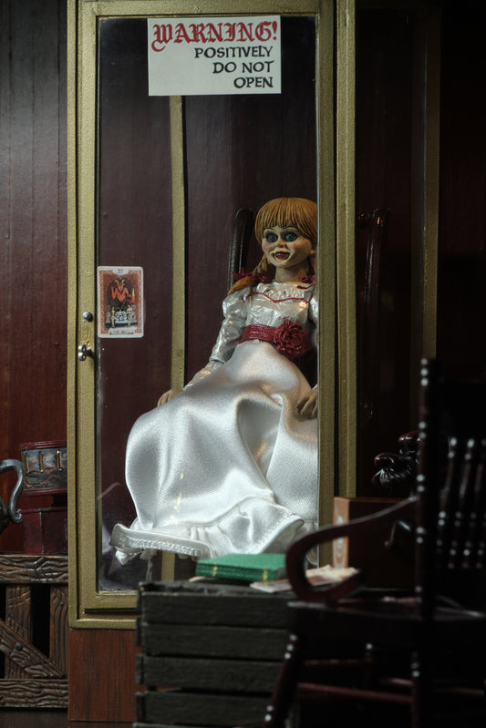 NECA The Conjuring Universe – Ultimate Annabelle (Annabelle 3) 7″ Scale Action Figure