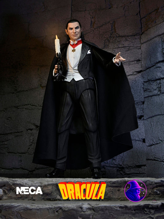 NECA Universal Monsters – 7″ Scale Action Figure – Ultimate Dracula (Transylvania)
